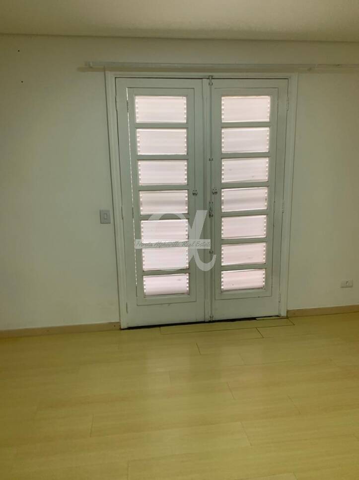 Casa para alugar com 3 quartos, 330m² - Foto 9