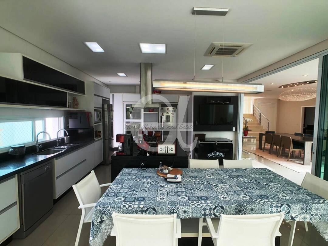 Casa à venda com 5 quartos, 550m² - Foto 9