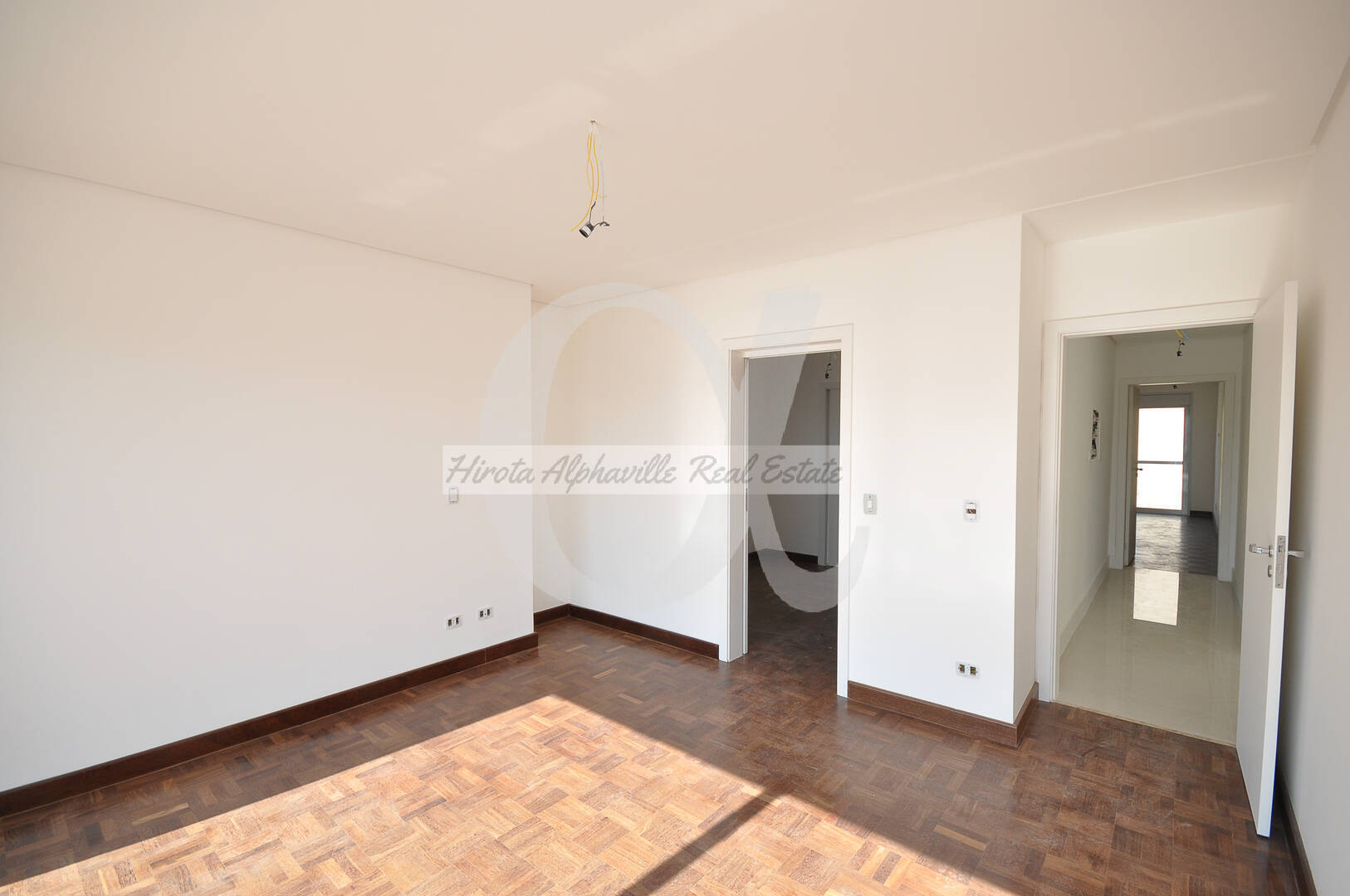 Casa à venda com 4 quartos, 430m² - Foto 17