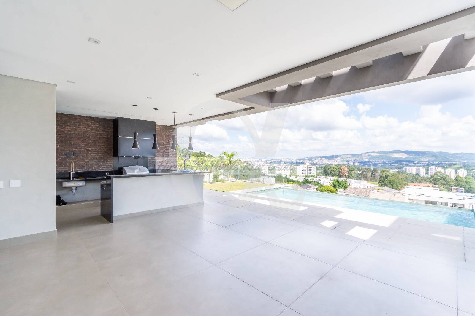 Casa à venda com 4 quartos, 555m² - Foto 1