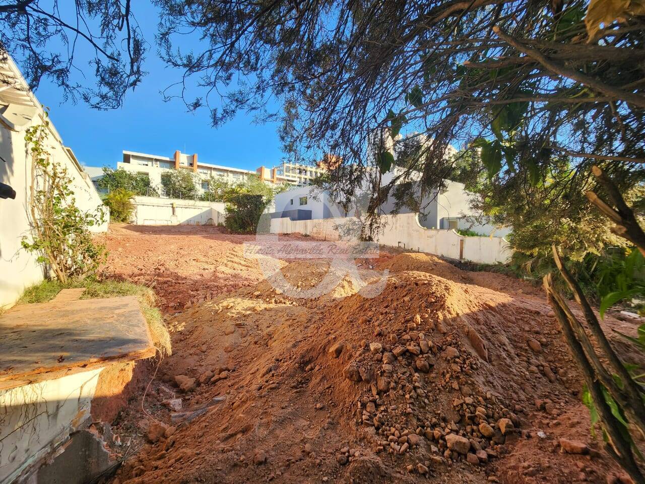 Terreno à venda, 892m² - Foto 1