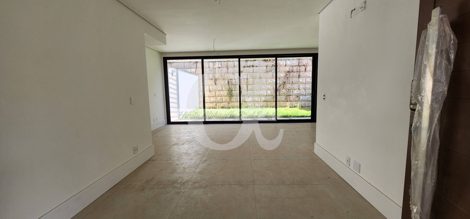 Casa à venda com 3 quartos, 152m² - Foto 2