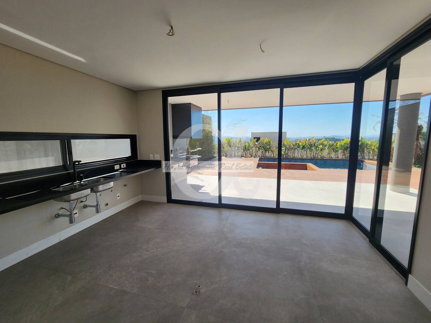 Casa à venda com 4 quartos, 550m² - Foto 7