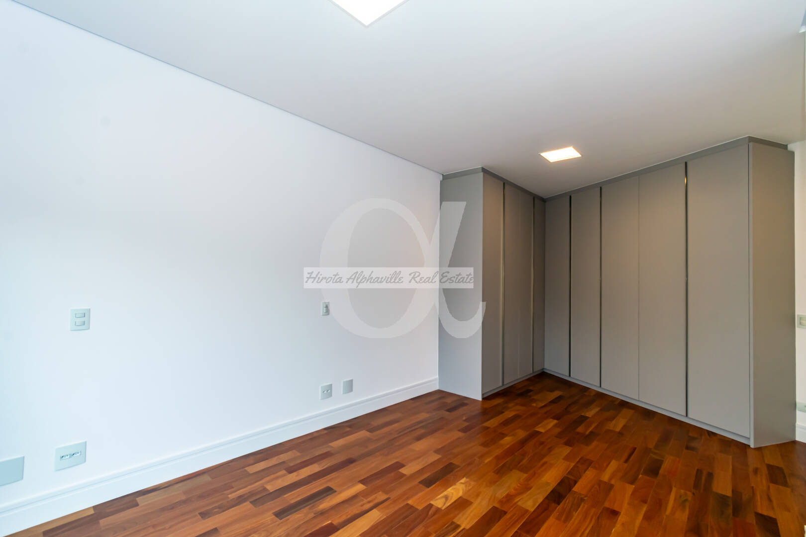 Casa à venda com 4 quartos, 640m² - Foto 48