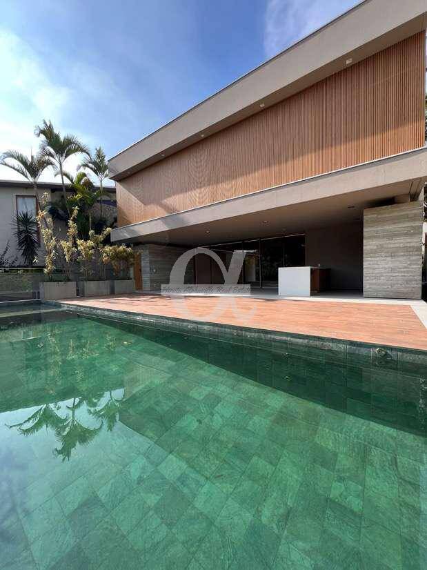 Casa à venda com 4 quartos, 622m² - Foto 1