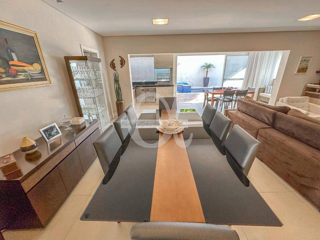 Casa à venda com 4 quartos, 350m² - Foto 7