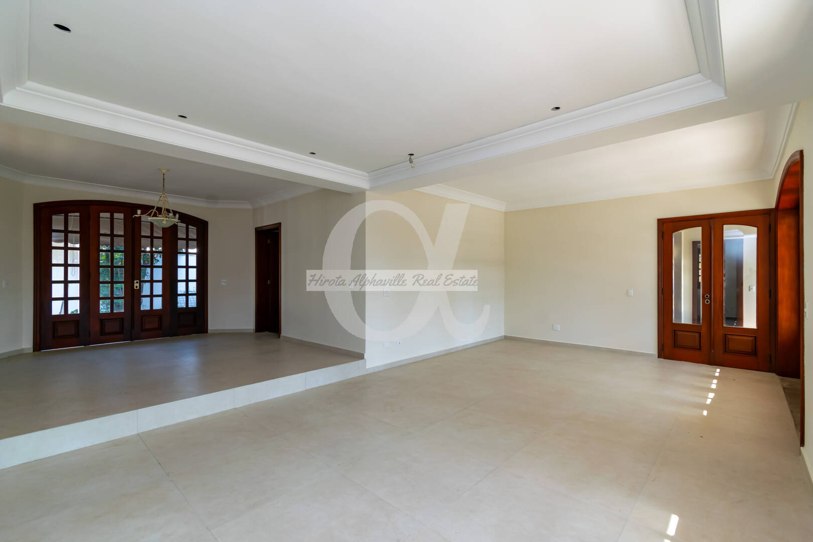 Casa à venda com 4 quartos, 620m² - Foto 10