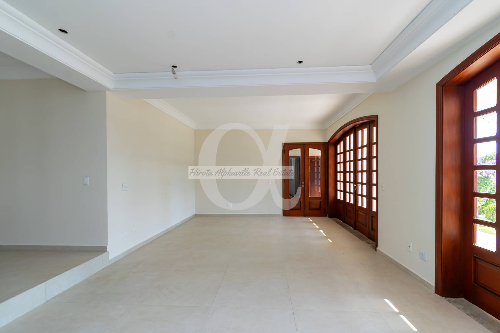 Casa à venda com 4 quartos, 620m² - Foto 9