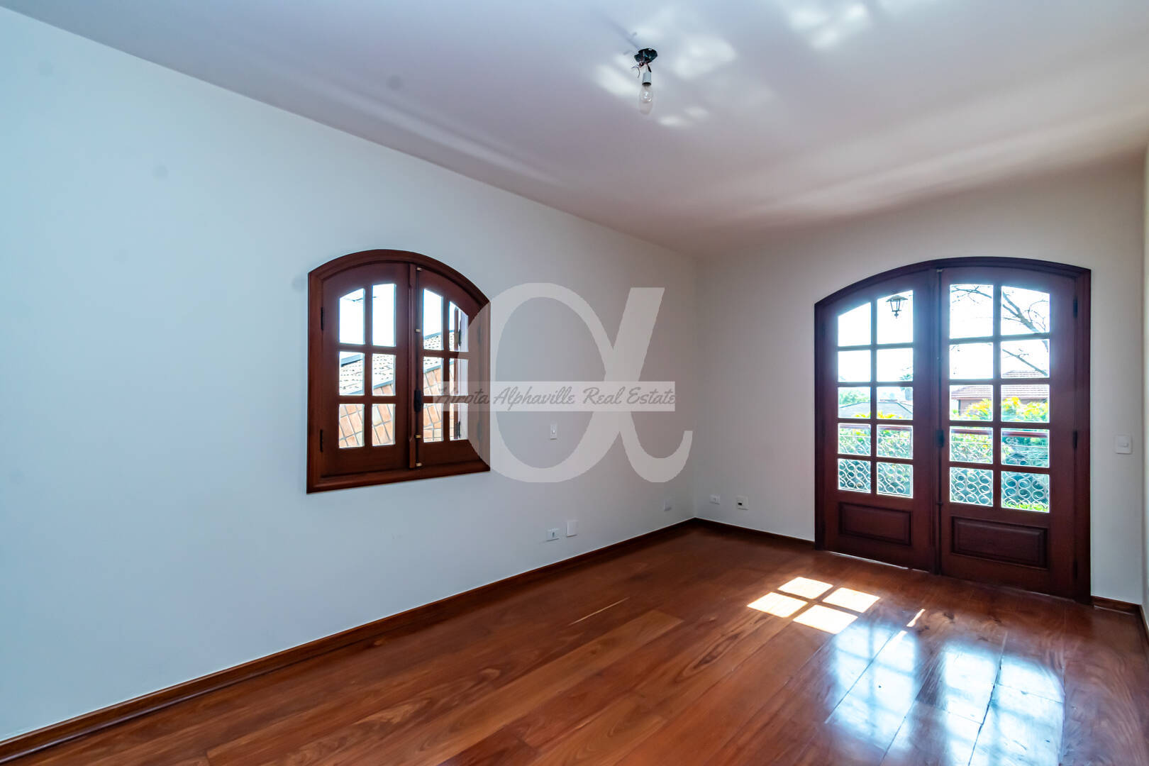 Casa à venda com 4 quartos, 620m² - Foto 14