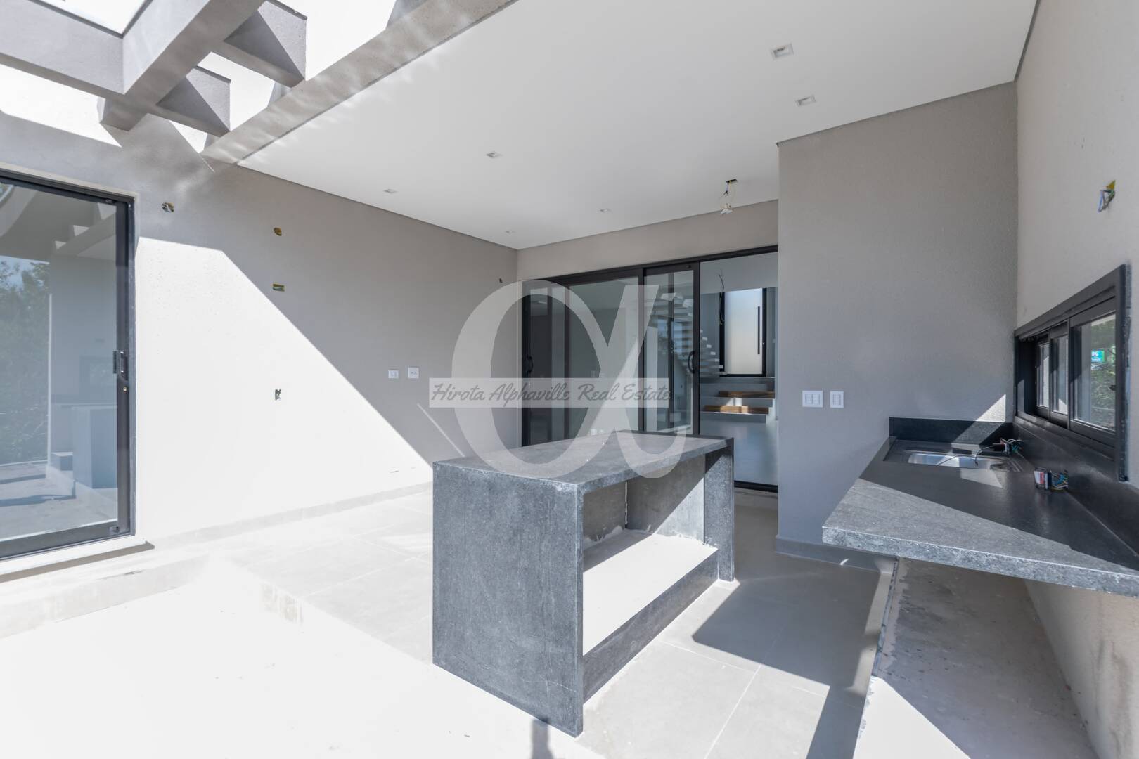 Casa à venda com 3 quartos, 320m² - Foto 13