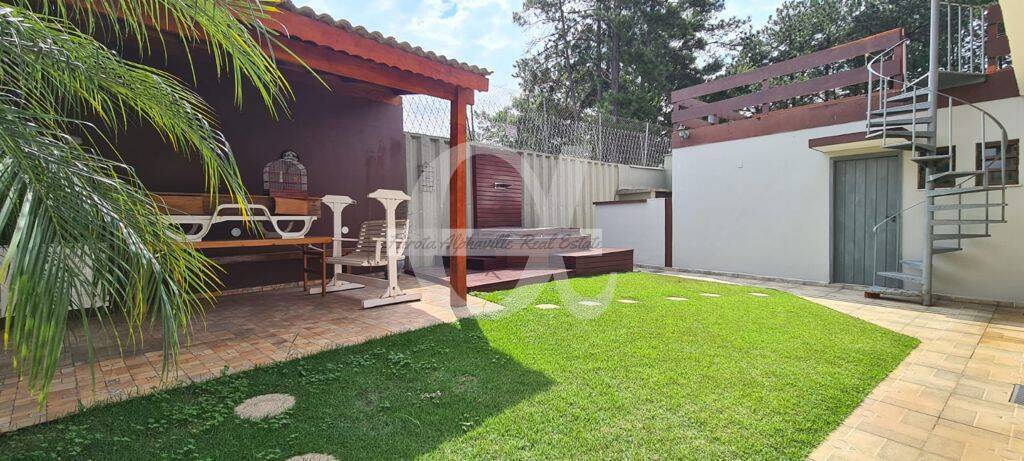 Casa à venda com 4 quartos, 291m² - Foto 3