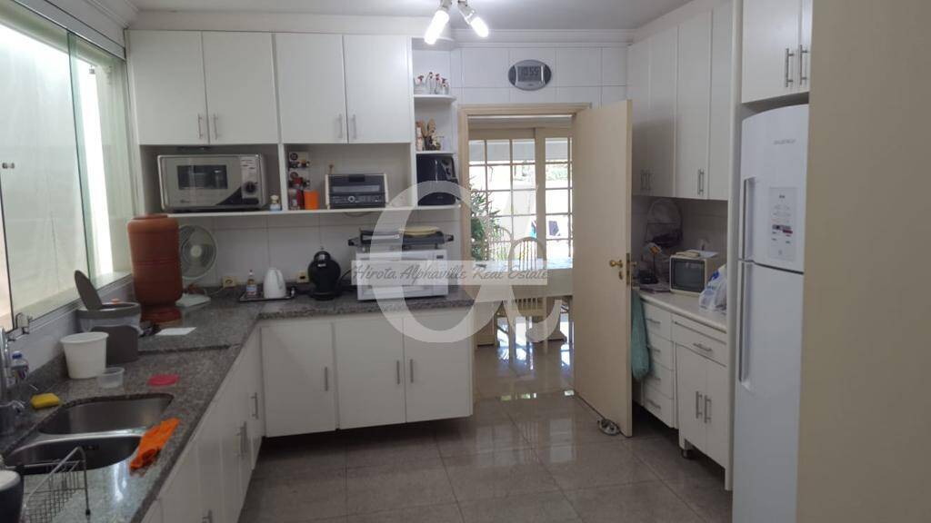 Casa à venda com 4 quartos, 560m² - Foto 14