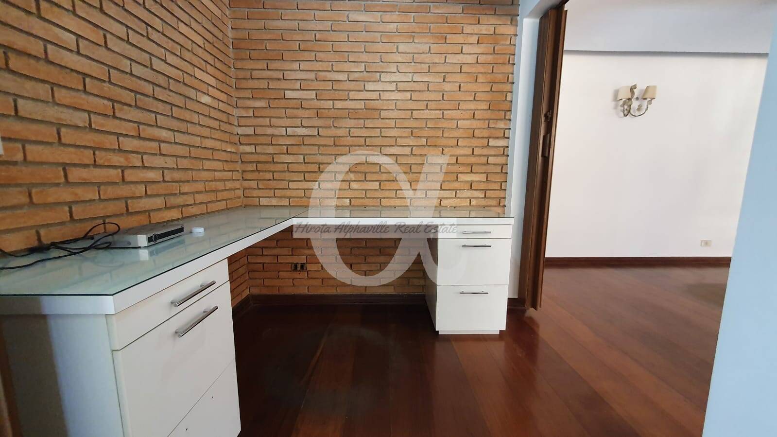 Casa à venda com 3 quartos, 300m² - Foto 4