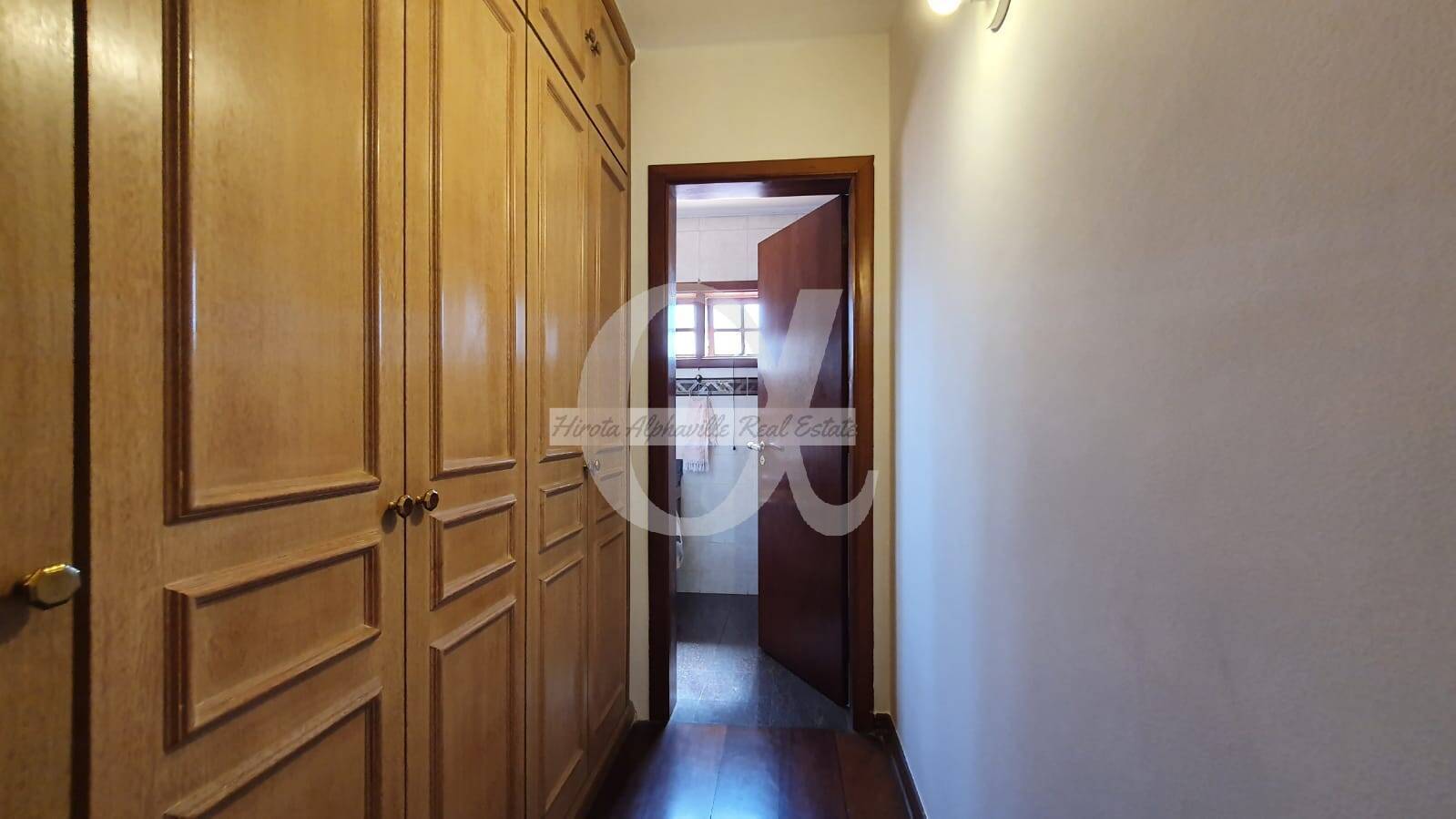 Casa à venda com 3 quartos, 300m² - Foto 12