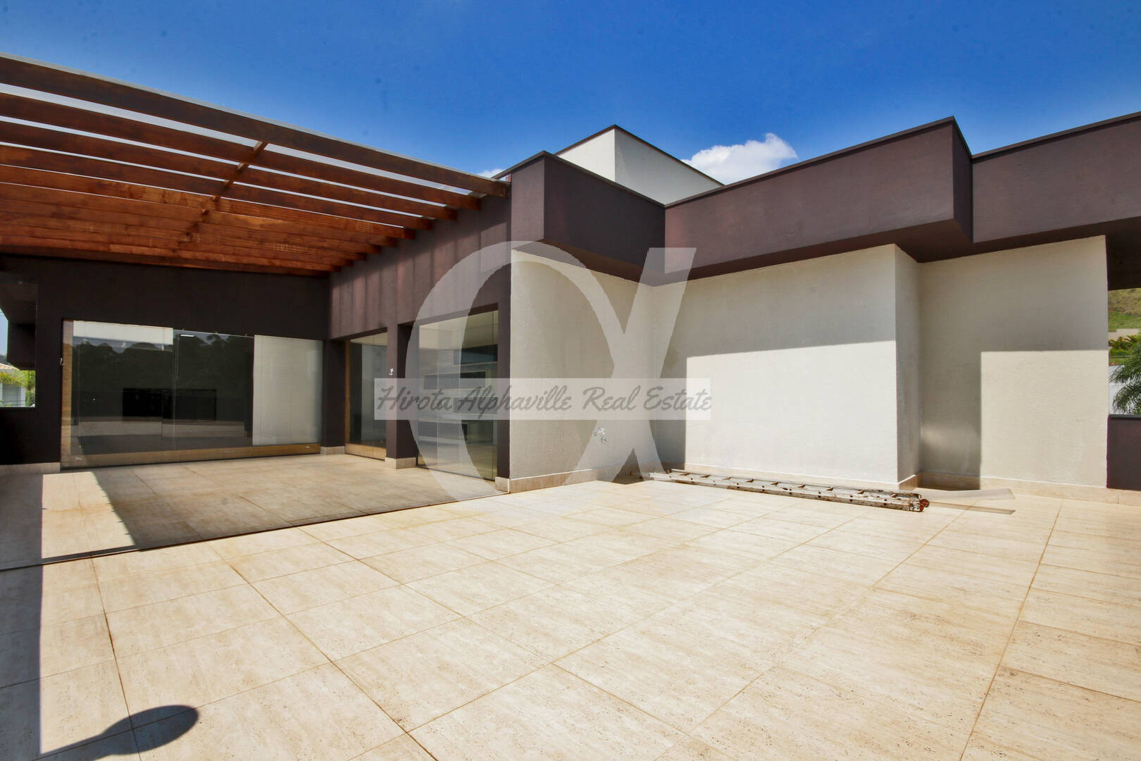 Casa à venda com 5 quartos, 500m² - Foto 3