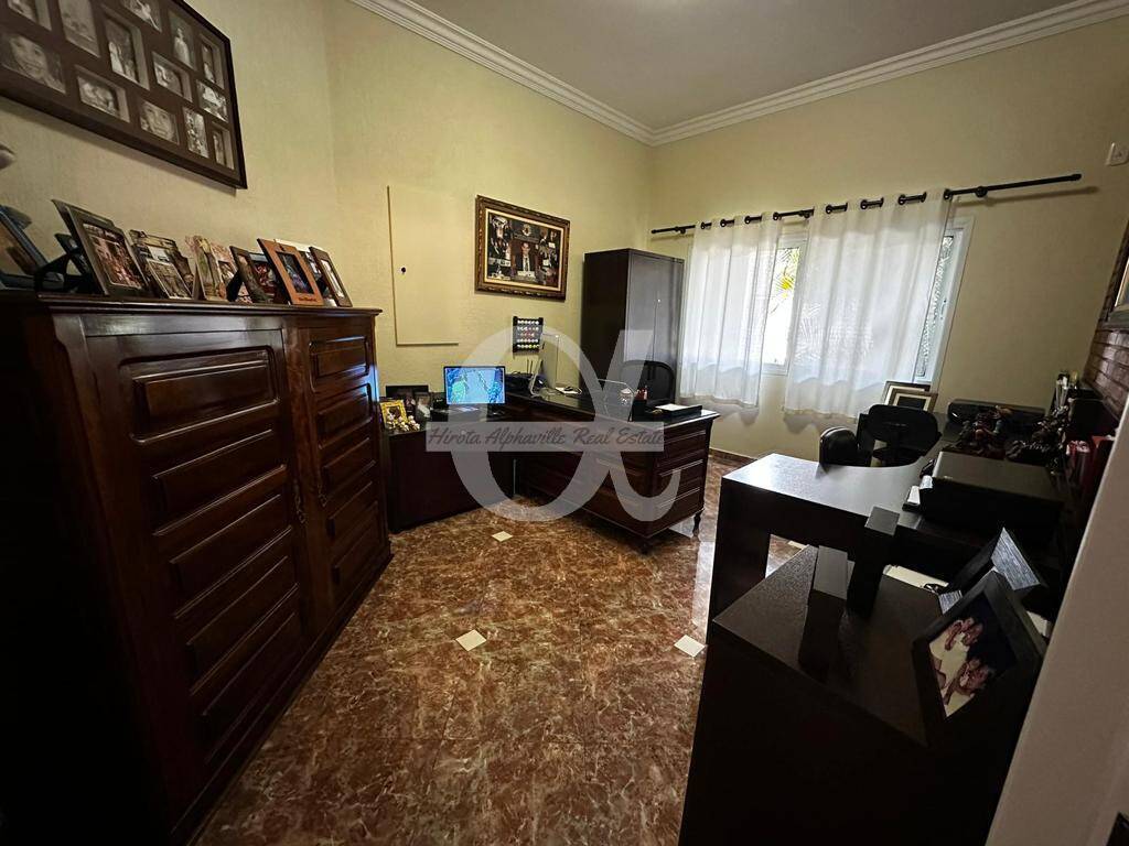 Casa para alugar com 4 quartos, 650m² - Foto 15