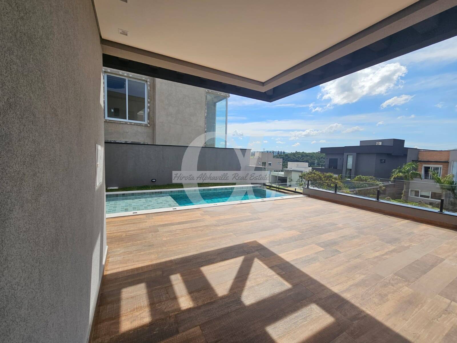 Casa à venda com 4 quartos, 364m² - Foto 1