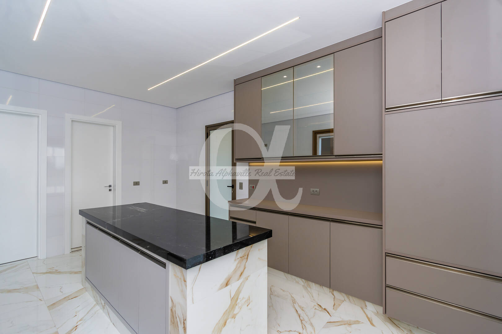 Casa à venda com 4 quartos, 578m² - Foto 13