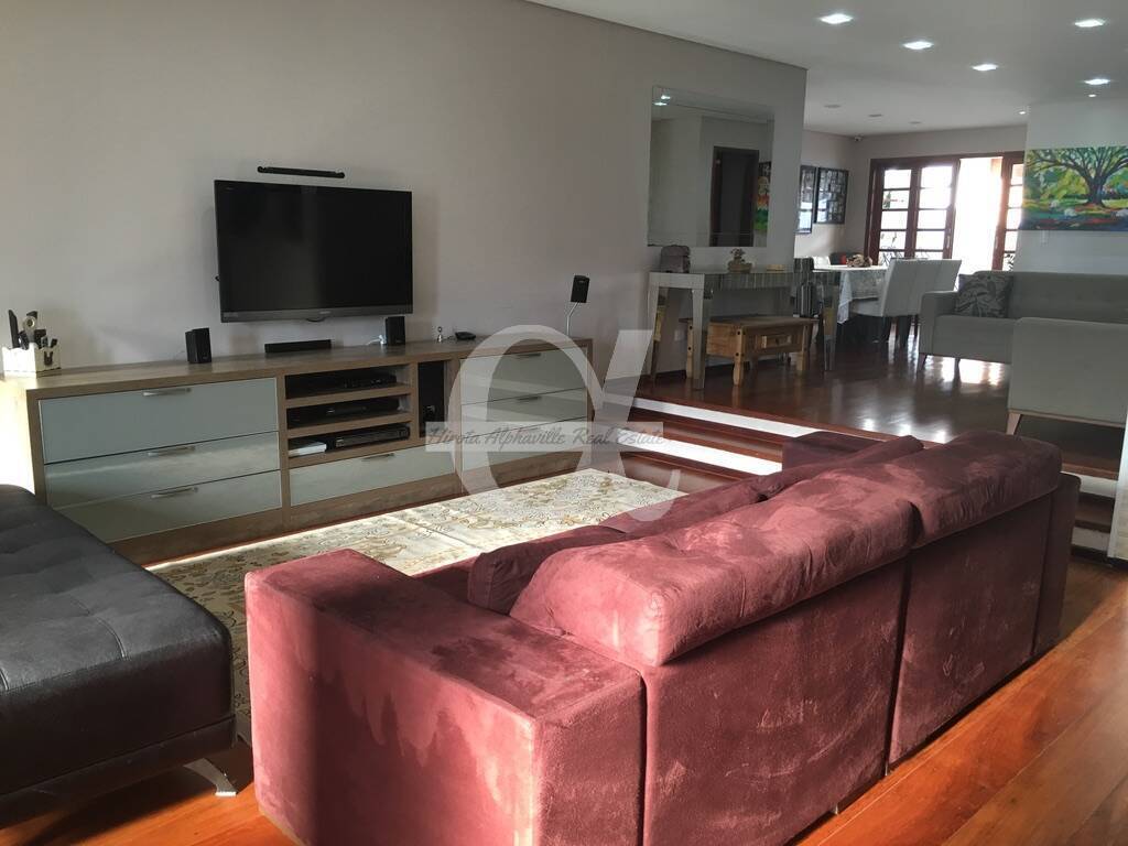 Casa à venda com 3 quartos, 240m² - Foto 1