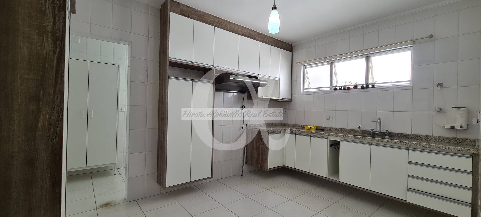 Casa à venda e aluguel com 2 quartos, 340m² - Foto 11